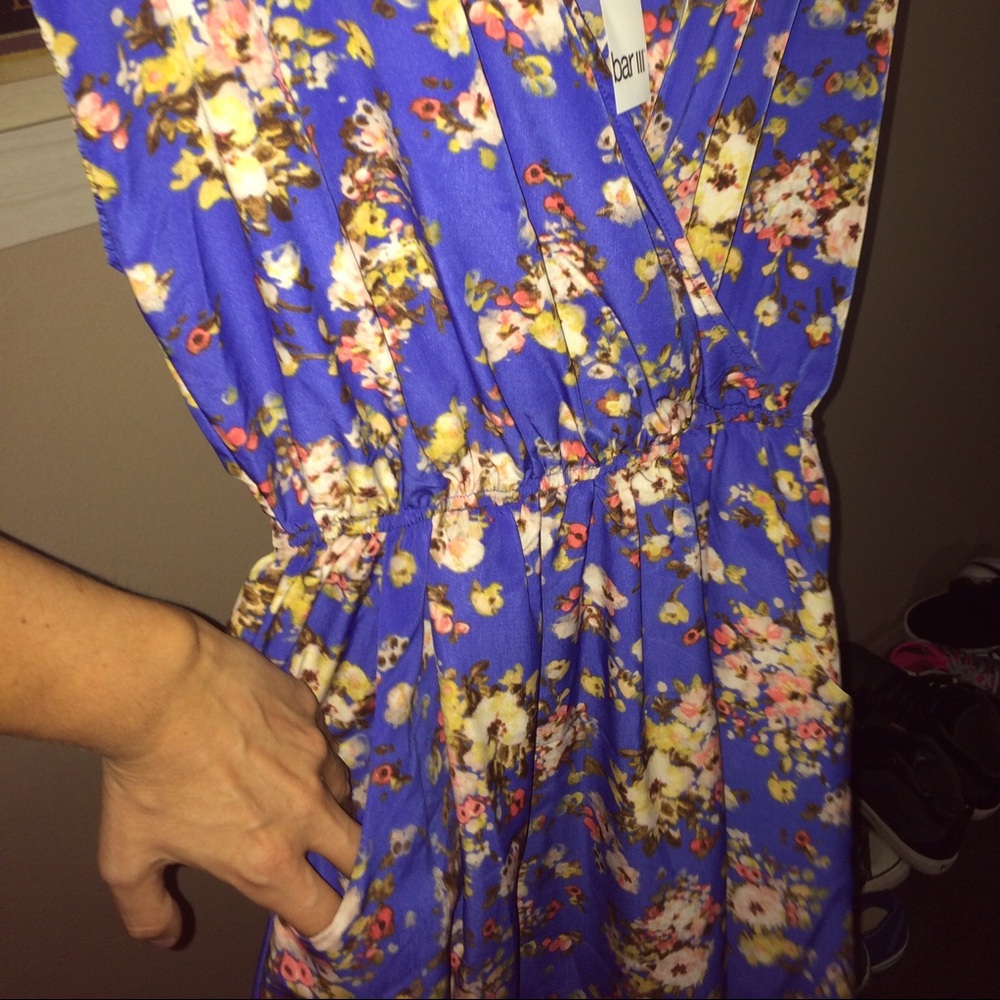 Blue Bar III floral print dress! - Picture 3 of 3